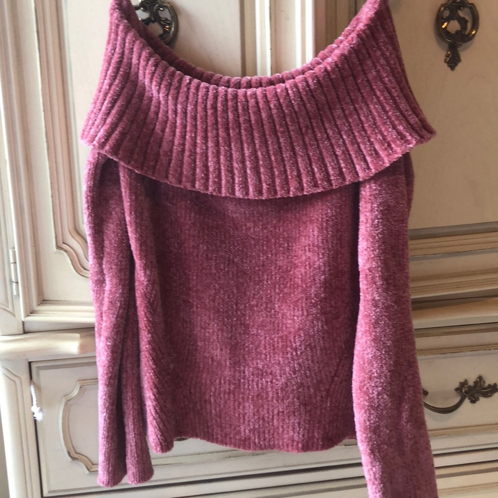 Off shoulder sweater